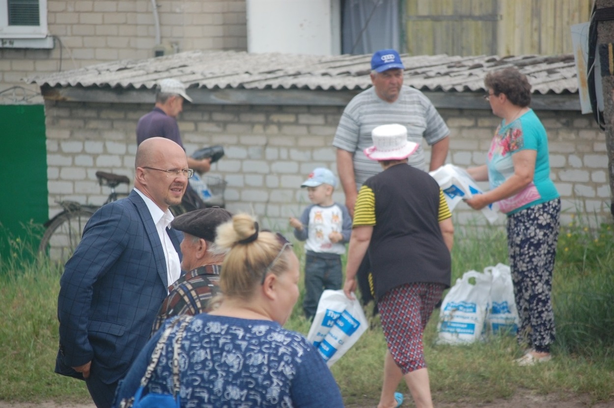 Напередодні виборів в парламент в Луганській області підкупали виборців цукром 