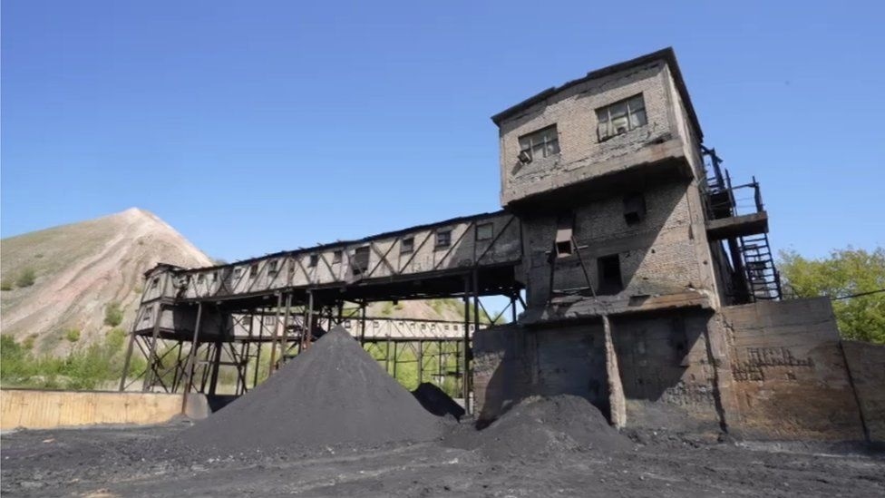 Після багатьох років конфлікту більшість шахт східної України були змушені закритися