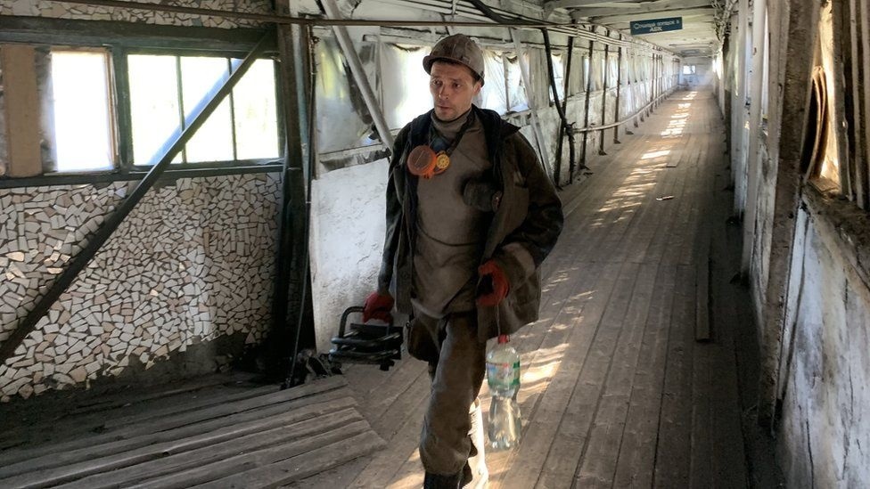 Від початку російського наступу залишилася лише третина персоналу шахти