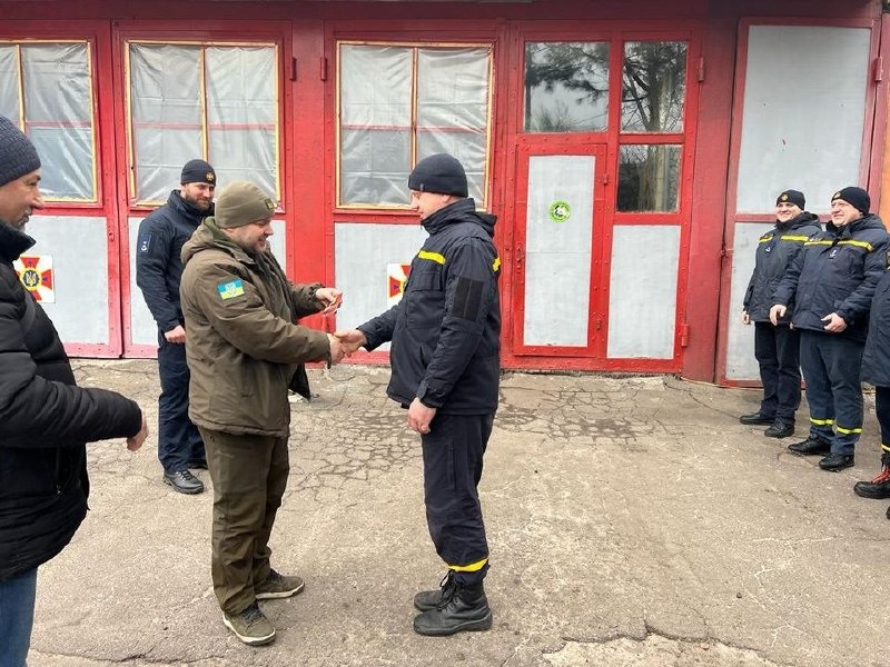 Під час нагородження рятувальників