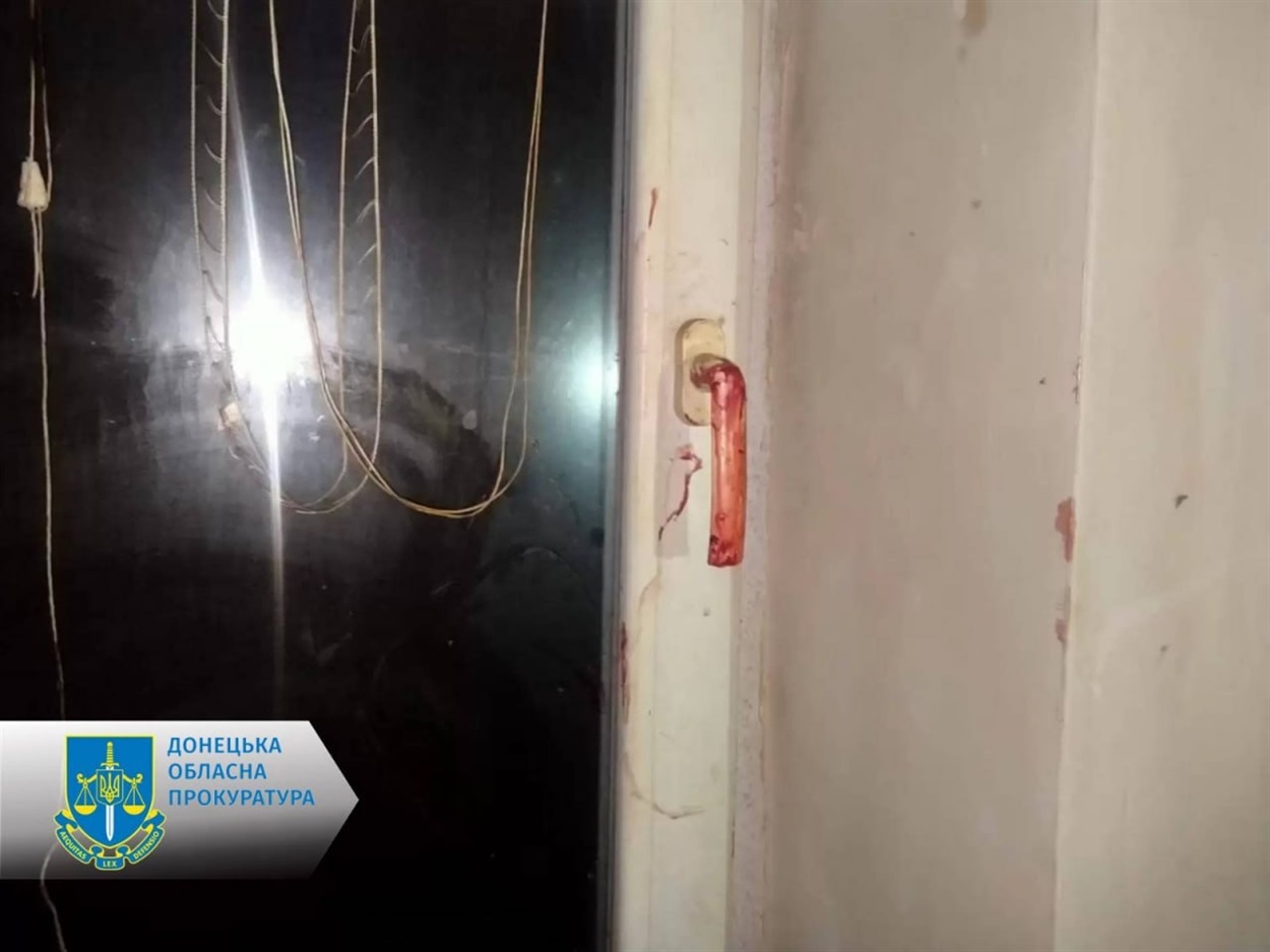 Порізав людину канцелярським ножем