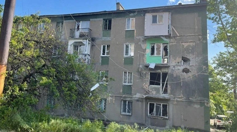 Зруйноване житло у Торецьку