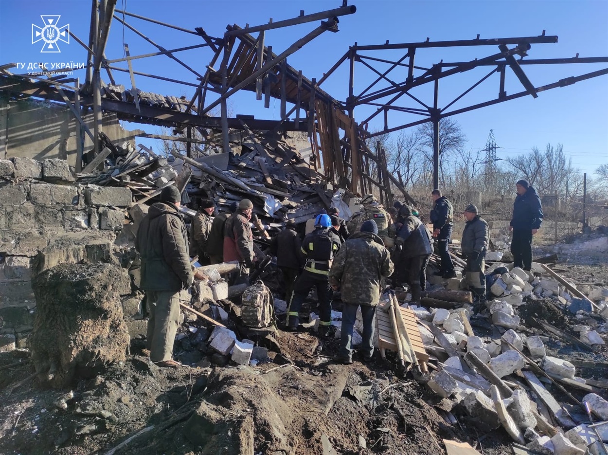Розбір завалів на шахті в Торецьку 28 листопада