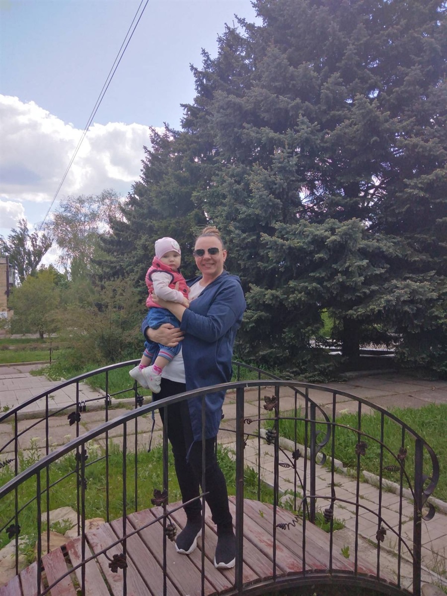 Марина Болдирева з донькою в Торецьку