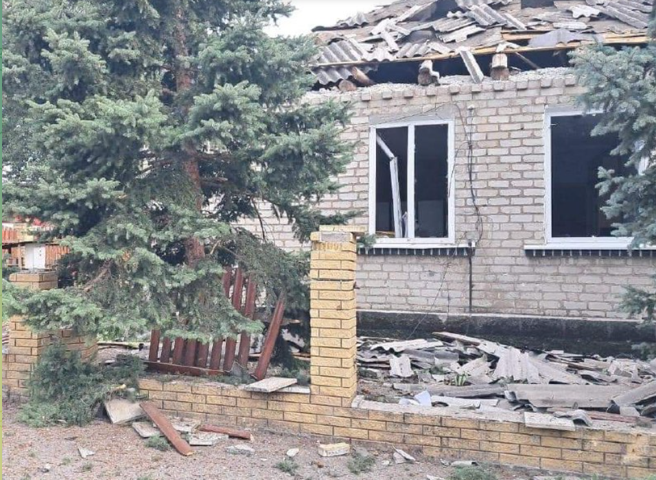 Під час російського обстрілу в Торецьку пошкоджено 3 будинки та інфраструктурний об’єкт, 23.07.2024