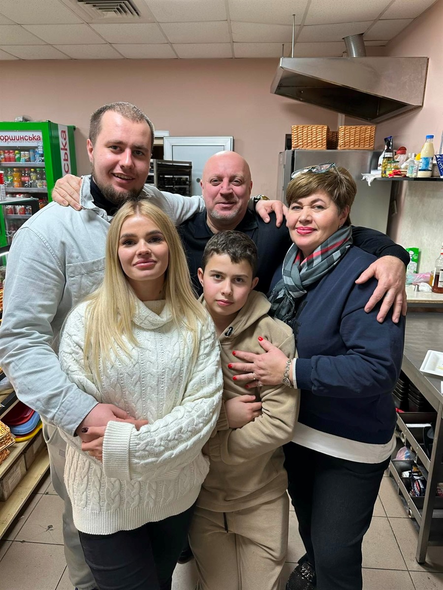 Ганна Горбачова з родиною У Торецьку
